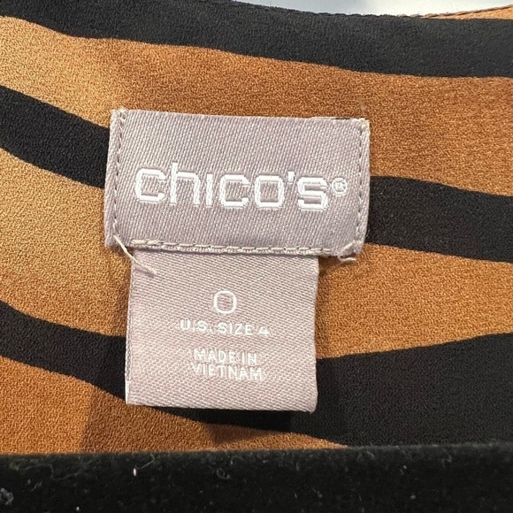 NWT. Chico’s Tiger Print Lace-up Long Sleeve Maxi Dress. US size 4. NWT. - Picture 7 of 11